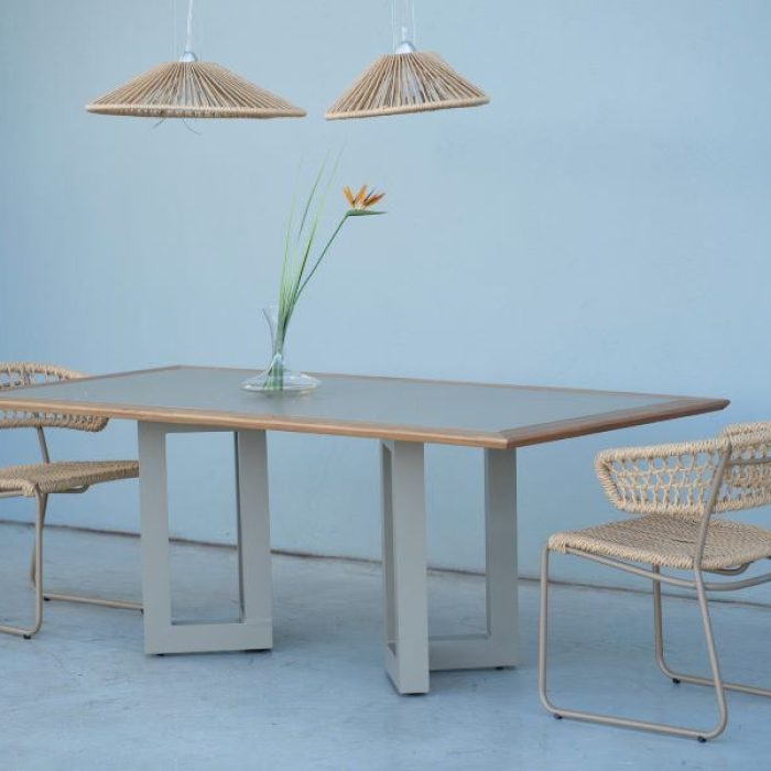 1 Mesa Arezo assinada por Studio Lovato para @lovato_moveis